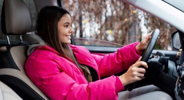 Conduire ces voitures en étant jeune conducteur peut coûter très cher : jusqu'à 15 000 € d'amende