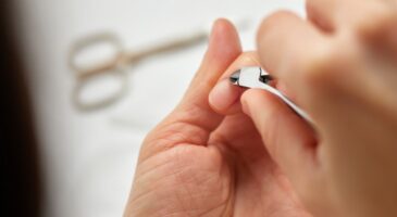 Cuticules : pourquoi il ne faut pas les couper, selon un dermato ?