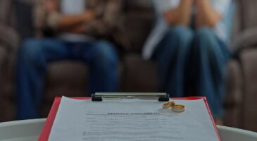 Divorce des parents : un enfant majeur peut-il réclamer une pension alimentaire ?