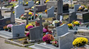 José a tout quitté pour devenir fossoyeur : "Je gagne mieux ma vie ; le cimetière m’a offert la paix et la stabilité"