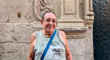 José, retraité, vit dans un appartement partagé avec 5 personnes : "Avec 80 euros par semaine, je ne peux même pas me permettre le gaz"