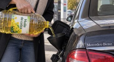"Quand je roule, ça sent les nems !" : face à la hausse des prix du gazole, Marie roule à l’huile alimentaire avec sa Mercedes