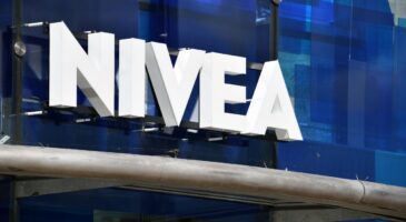 « Ma crème de jouvence » : ce soin anti-rides Nivea raffermit les contours du visage en une nuit