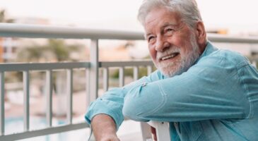 Adriano, 66 ans et ancien infirmier, a tout quitté pour la Tunisie : « Je vis avec un peu plus de 400 euros par mois et je vis comme un roi »