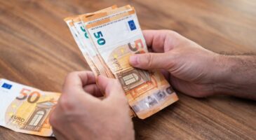 Jules, 24 ans, choqué par son salaire "indécent" de 4 600 euros net par mois : "Je me sens trop payé, j’ai l’impression de ne pas le mériter"