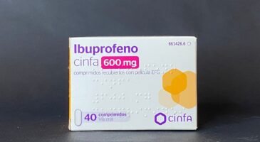Mariano Giménez, pharmacien : "L’ibuprofène 600 mg et 400 mg ont le même effet analgésique, mais la version à 600 mg double les effets indésirables