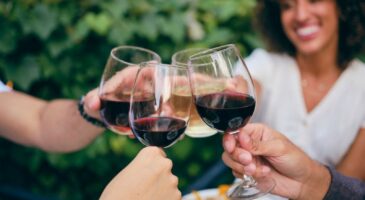 Après 50 ans : ce que le vin quotidien fait vraiment au corps