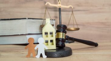 Transmettre sa maison à ses enfants : quelle est la stratégie patrimoniale que les notaires conseillent pour limiter les impôts ?