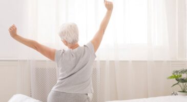 "À 101 ans, je me lève entre 7h30 et 8h, je prends du café et des biscuits au petit-déjeuner. Je saute le déjeuner et, pour le dîner, je mange du poulet aux légumes ou du poisson. De temps en temps, je mange une glace", raconte Carla Villa