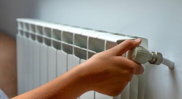 Adieu le chauffage au fioul : l'État va prêter des radiateurs aux français dans ces 109 territoires concernés en novembre