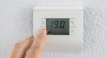 Natalia, analyste financière : "Laisser le chauffage allumé à 19 degrés consomme beaucoup moins d’énergie que de l’éteindre"