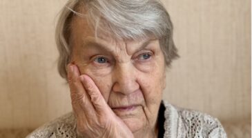 Barbara, veuve de 74 ans, vit avec une toute petite pension de retraite : "Je prie pour rejoindre mon mari au plus vite. Je n'ai pas les moyens de me chauffer ni de me préparer des plats chauds"