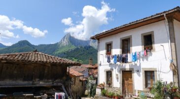 En Espagne, ce village de 600 habitants paie 3 000 euros par mois juste pour s'y installer : "Des vues spectaculaires, un air pur à pleins poumons, et un calme absolu"