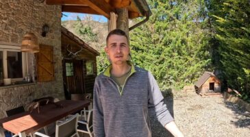 Arnau, 24 ans, a quitté la ville pour vivre seul en autosuffisance dans un petit village : "Au lieu de respirer la pollution, d'entendre le bruit constant ou d’être stressé, je vois des animaux et je profite de la tranquillité"