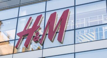 H&M : bye-bye les UGG, voici les chaussons confortables et tout doux parfaits pour l’automne-hiver qui vont les remplacer
