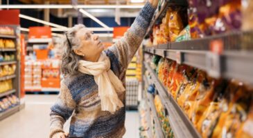 Les experts en psychologie sont unanimes : "Les personnes qui remettent les produits à leur place dans les rayons du supermarché n’agissent pas conformément aux règles, mais respectent simplement un ordre invisible"